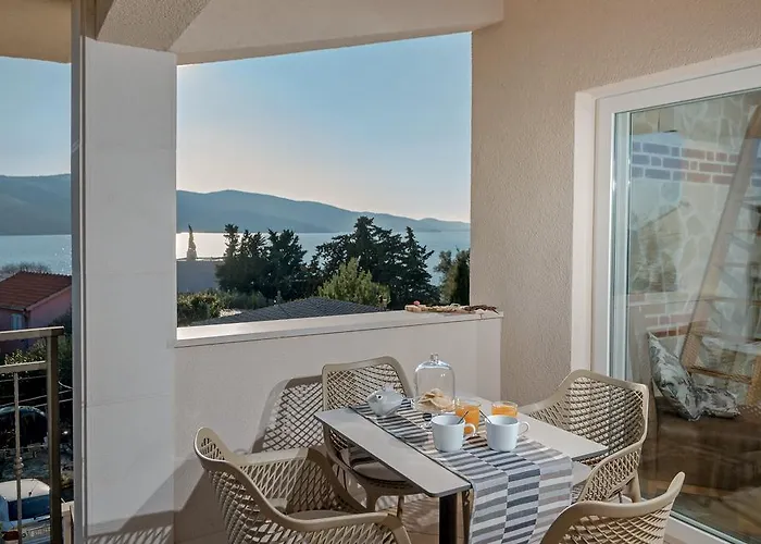 Arka Trogir - Appartement