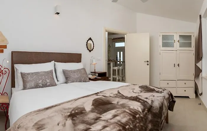 Arka Trogir - Appartement