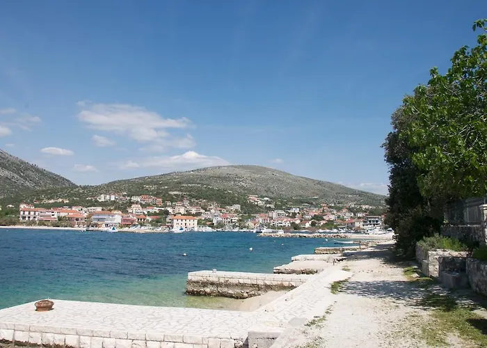 Arka Trogir - Appartement Seget Vranjica