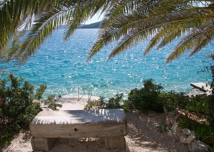 Arka Trogir -