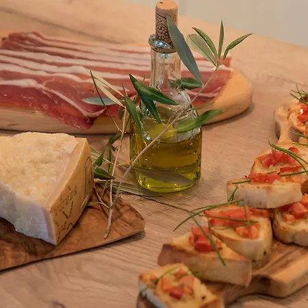 Arka Trogir - * סגט ווראנייצה